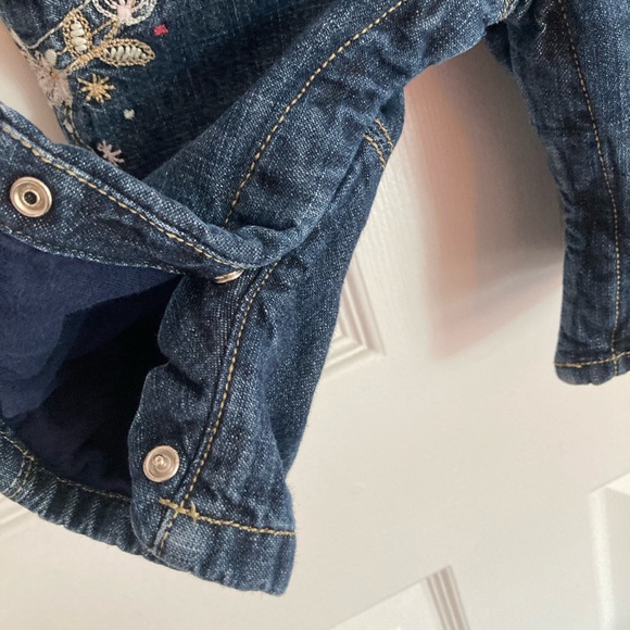Baby Gap embroidered overalls, 6-12 months - Picture 4 of 7